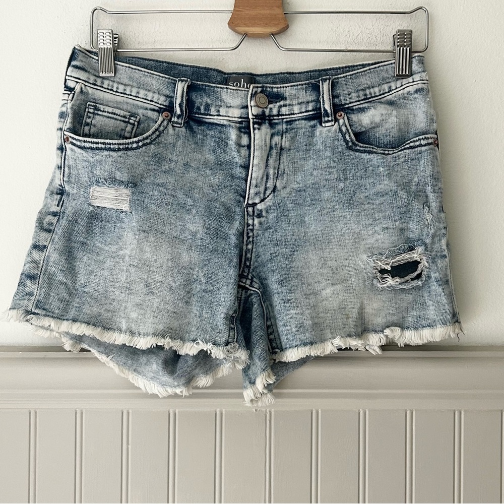 New York & Company SoHo Size 4 Light Blue Distressed Jean Shorts